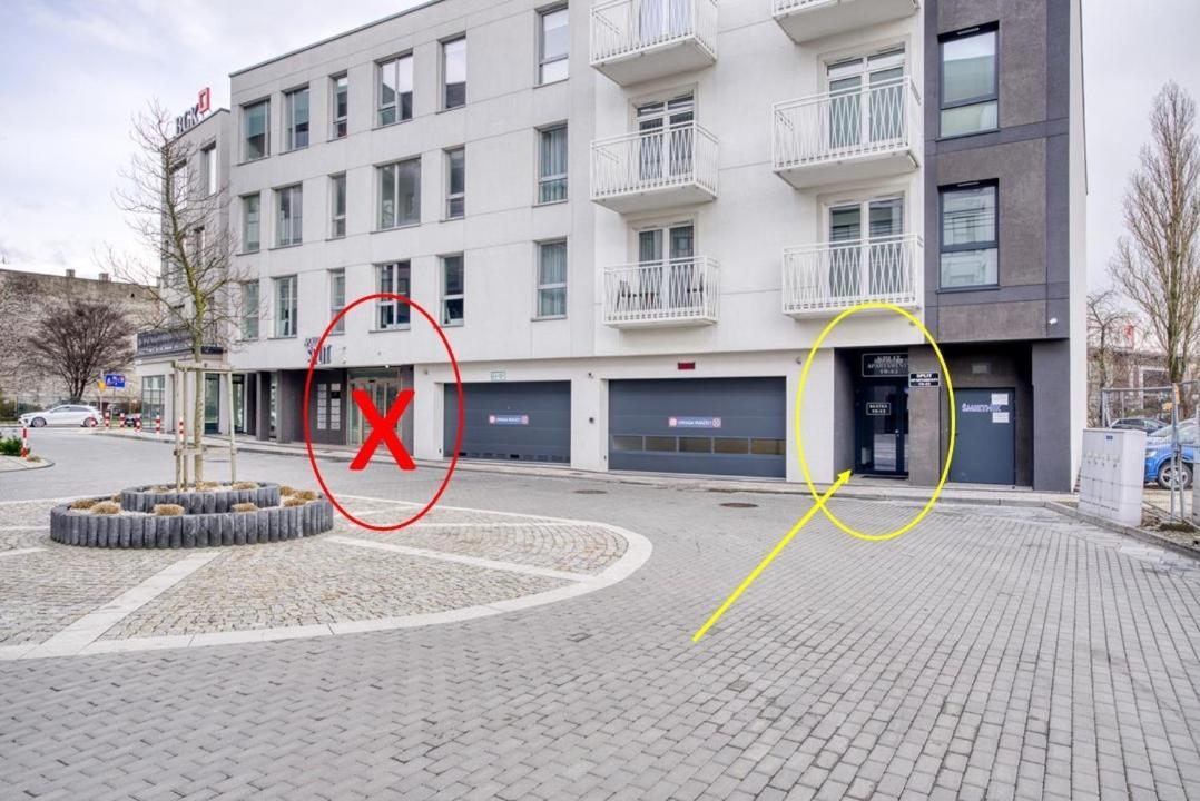 Roadway Silniczna Z Garazem Podziemnym Apartment Kielce Exterior foto